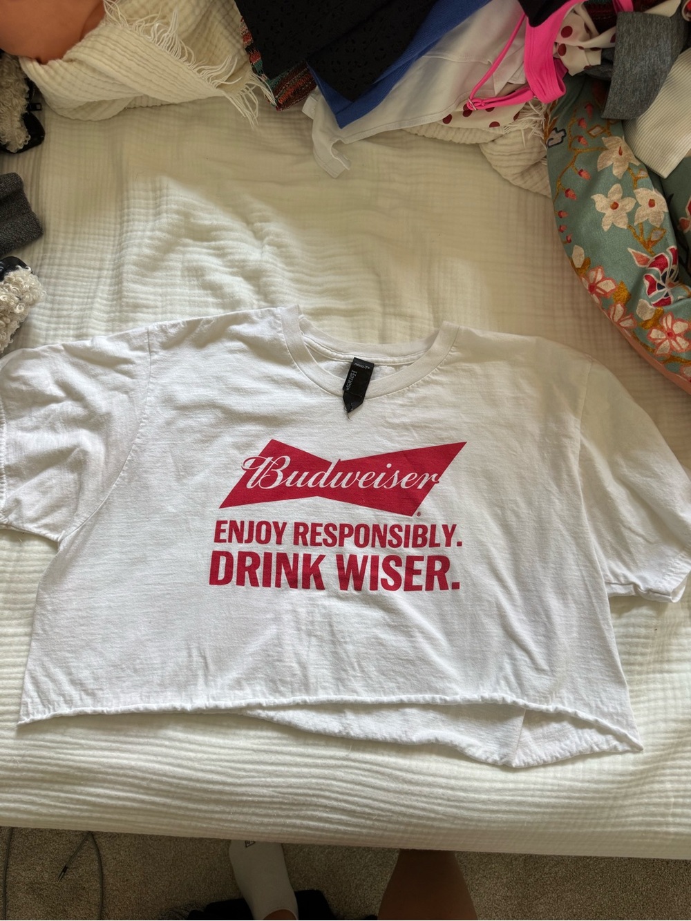 Budweiser White & Red Graphic Crop Tee